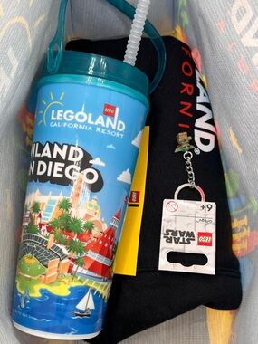 NWT Legoland Souvenir Bundle W/Travel Cup Sweater,Keychain & Bag